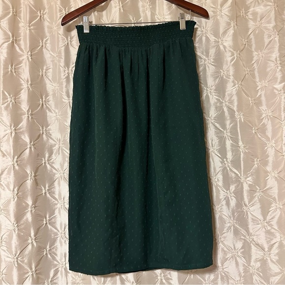 Universal Standard Forest Green Blair Swiss Dot Chiffon Skirt - Picture 4 of 13